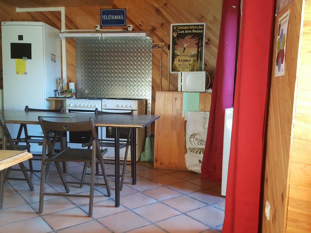 Relais Des Castors Bed & Breakfast Murat  Bagian luar foto